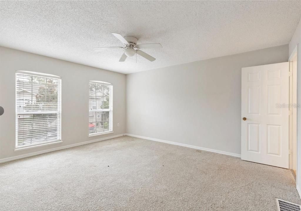 For Rent: $1,995 (3 beds, 2 baths, 1764 Square Feet)