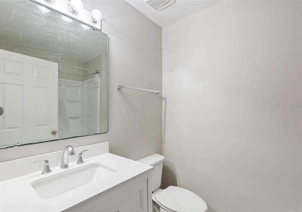For Rent: $1,995 (3 beds, 2 baths, 1764 Square Feet)