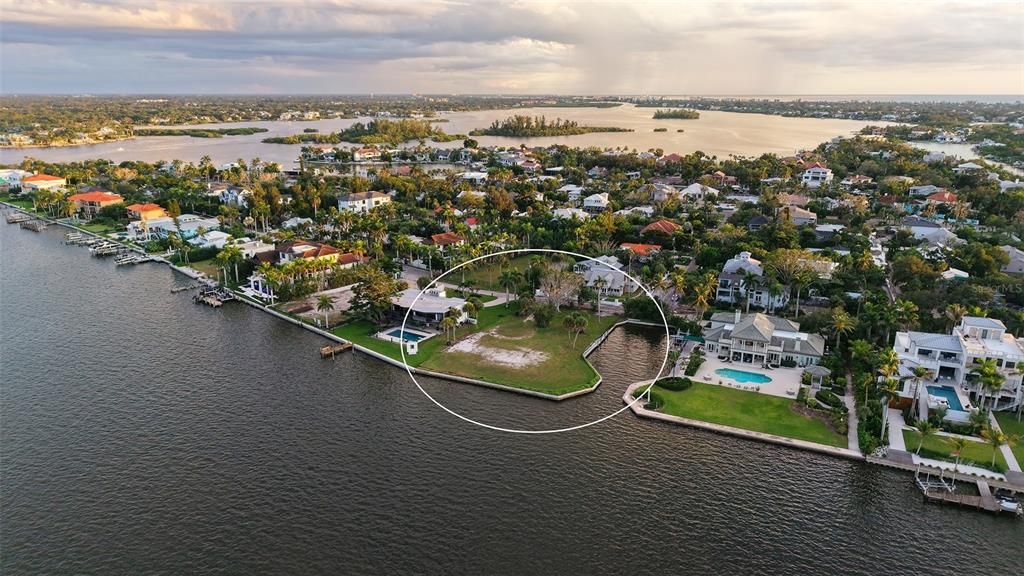 待售: $8,500,000 (0.57 acres)