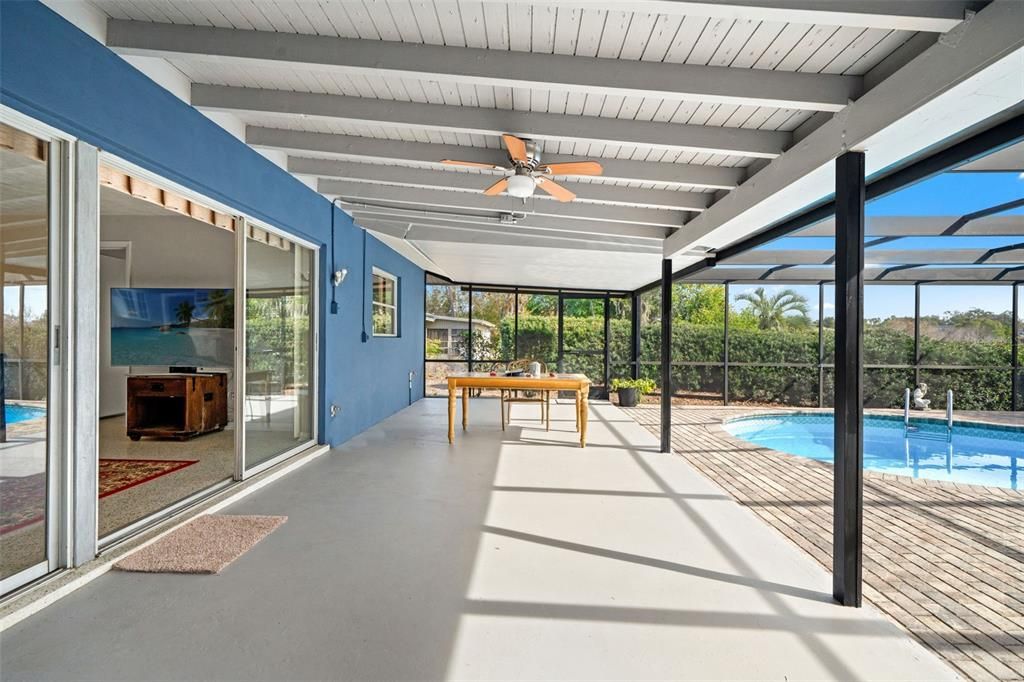 En Venta: $330,000 (3 camas, 2 baños, 1387 Pies cuadrados)