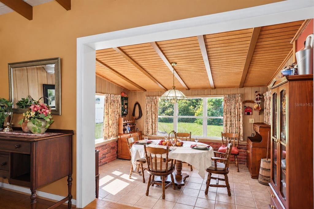 На продажу: $435,000 (3 спален, 2 ванн, 1574 Квадратных фут)
