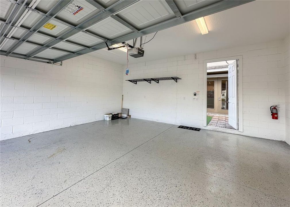 En Renta: $2,750 (4 camas, 3 baños, 2200 Pies cuadrados)