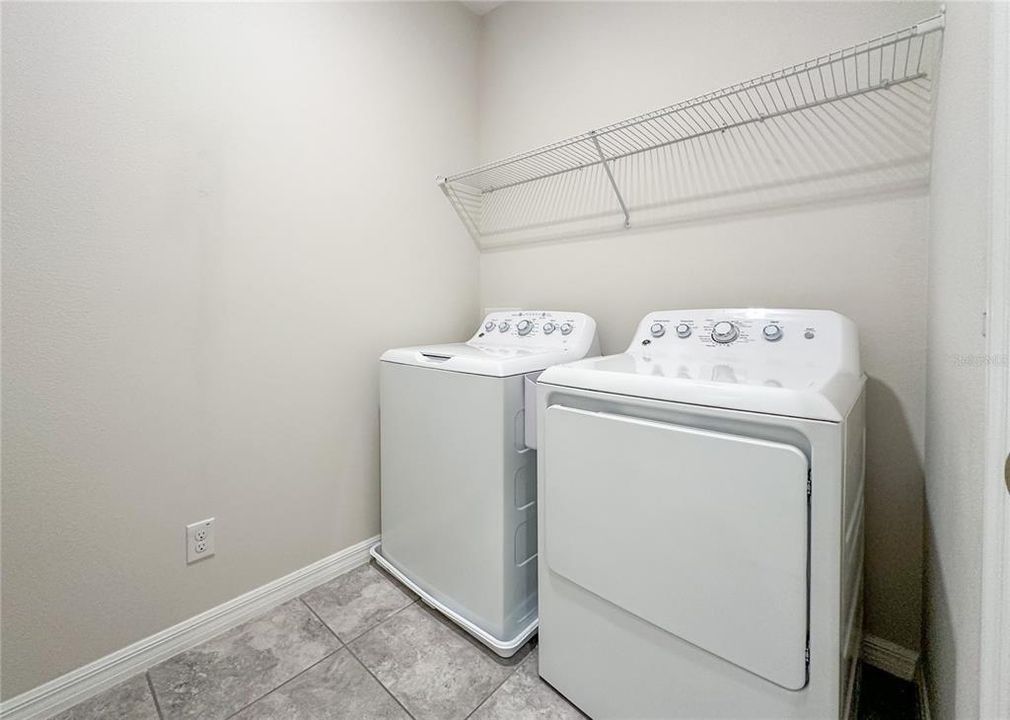 En Renta: $2,750 (4 camas, 3 baños, 2200 Pies cuadrados)