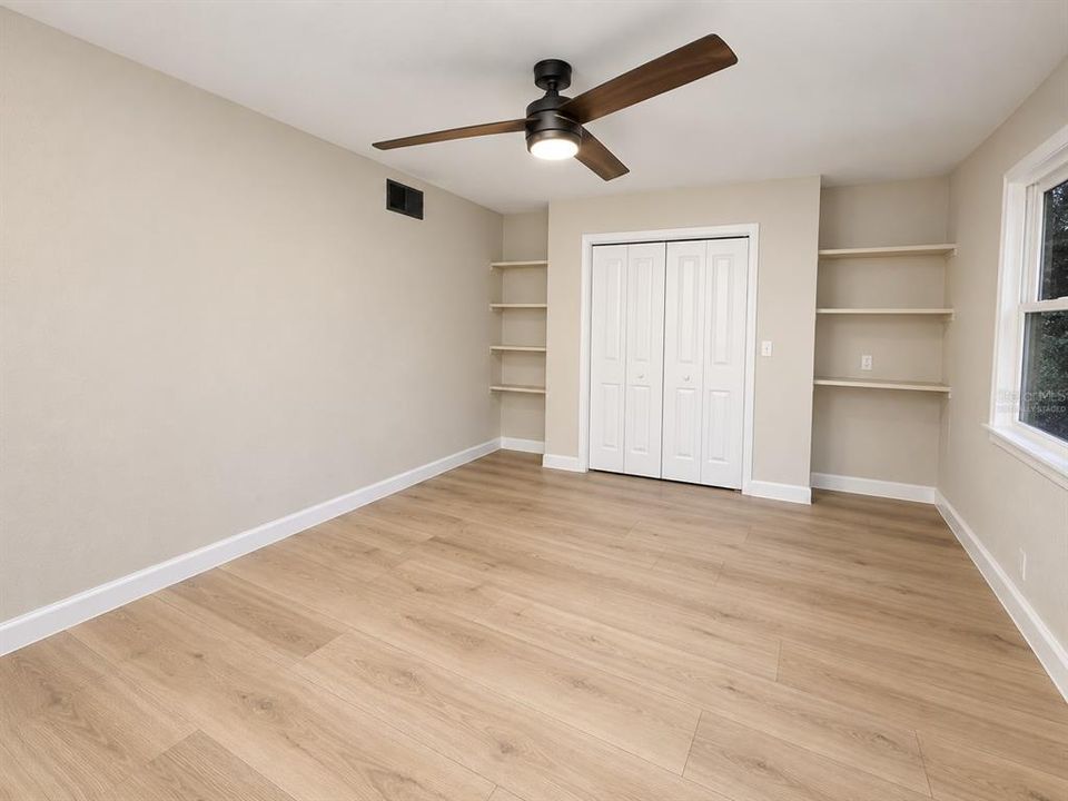 На продажу: $199,900 (3 спален, 2 ванн, 1344 Квадратных фут)
