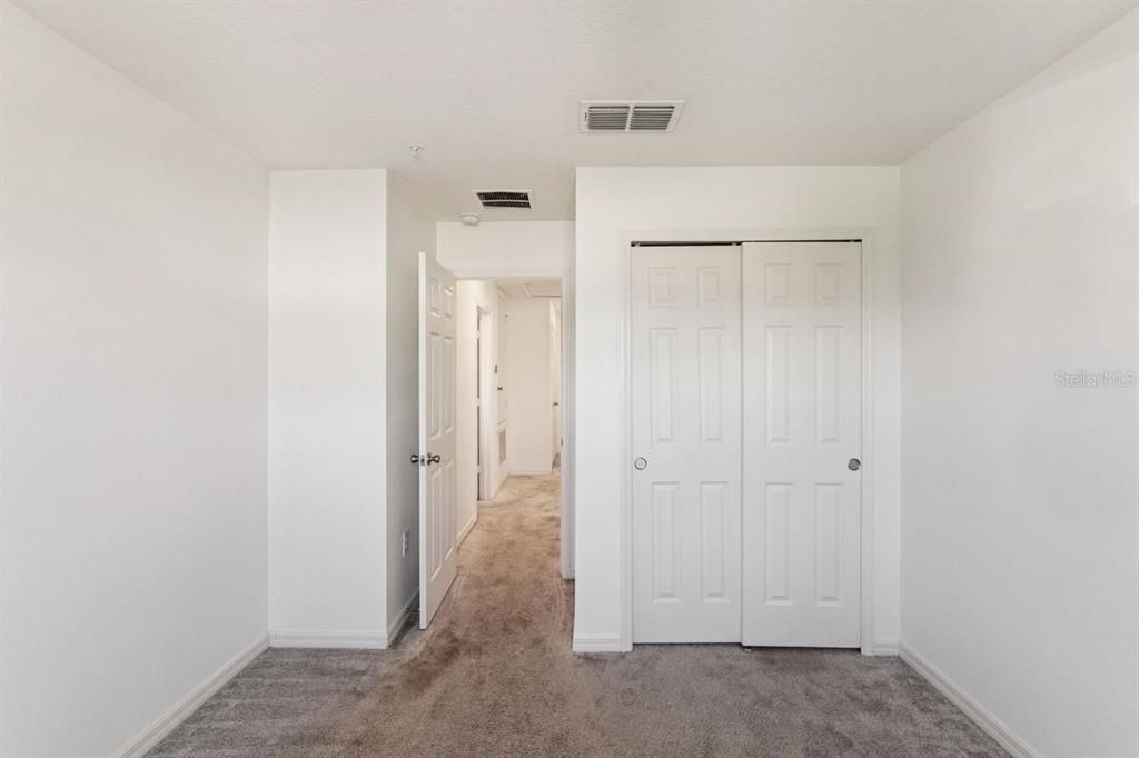 For Sale: $305,000 (3 beds, 2 baths, 1575 Square Feet)