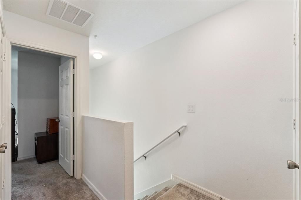 For Sale: $305,000 (3 beds, 2 baths, 1575 Square Feet)