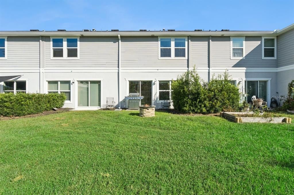 For Sale: $305,000 (3 beds, 2 baths, 1575 Square Feet)