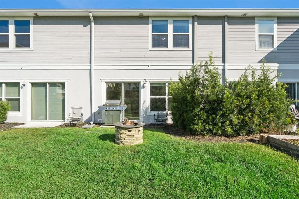 For Sale: $305,000 (3 beds, 2 baths, 1575 Square Feet)