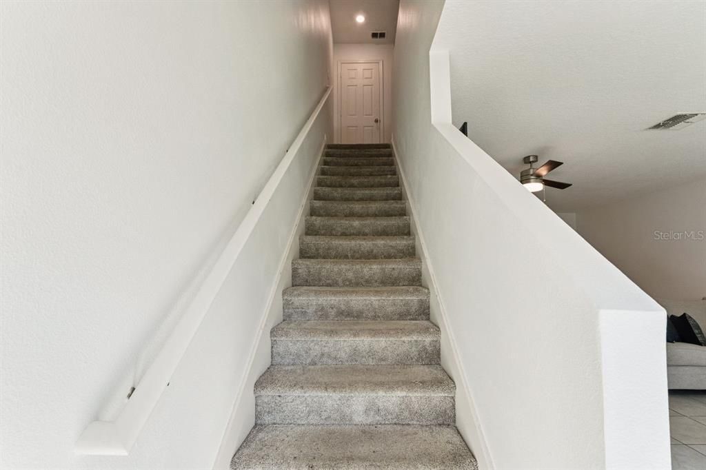 For Sale: $305,000 (3 beds, 2 baths, 1575 Square Feet)