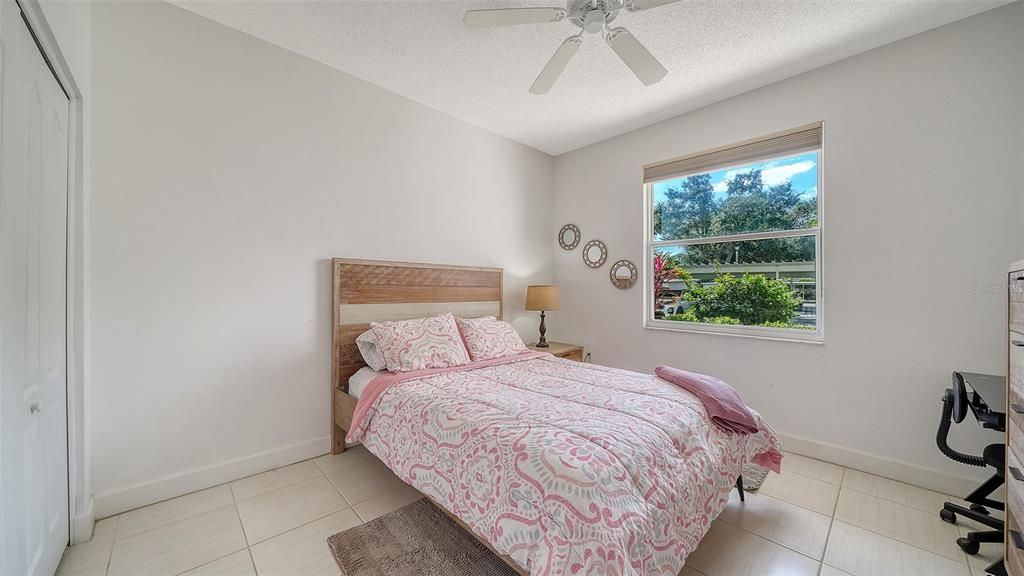For Sale: $269,000 (2 beds, 2 baths, 1238 Square Feet)