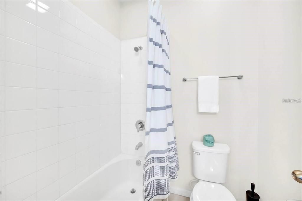 En Venta: $648,000 (7 camas, 6 baños, 3401 Pies cuadrados)