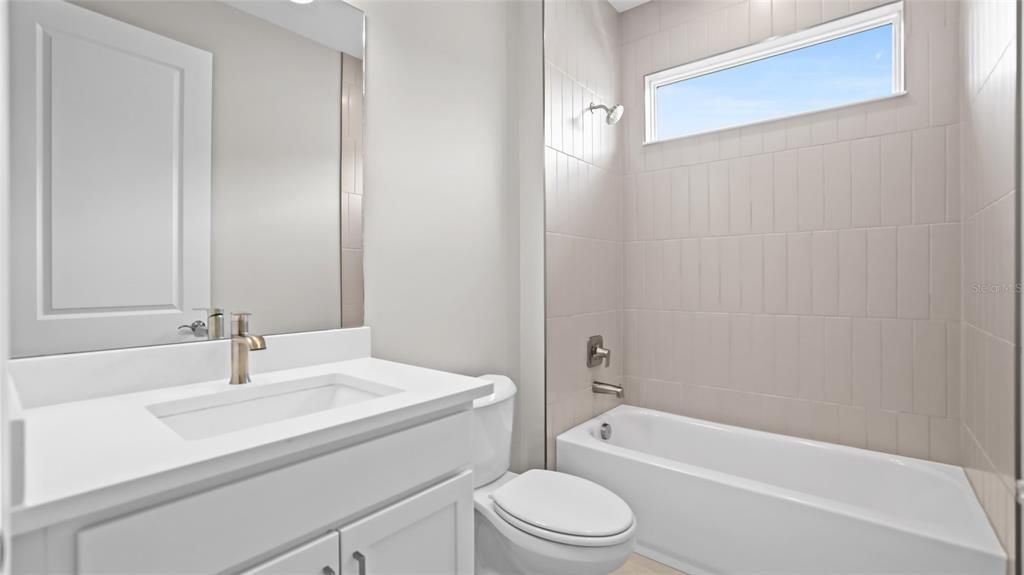 En Venta: $599,999 (3 camas, 3 baños, 2289 Pies cuadrados)