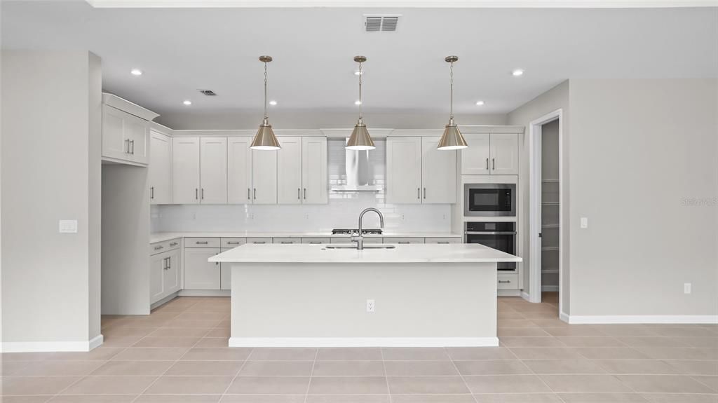 En Venta: $599,999 (3 camas, 3 baños, 2289 Pies cuadrados)