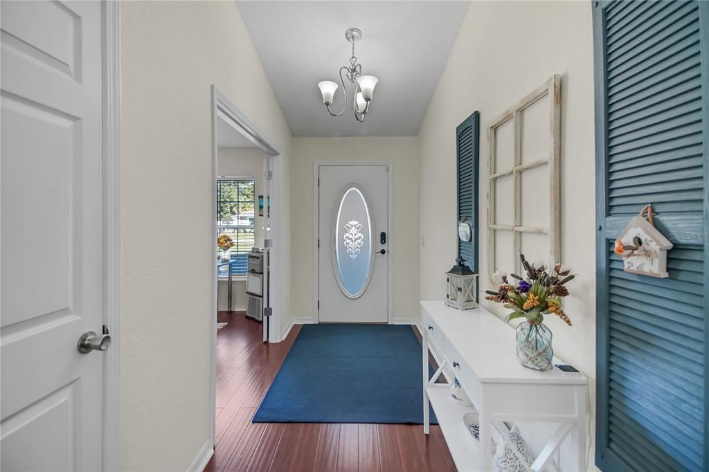 For Sale: $307,000 (4 beds, 2 baths, 1642 Square Feet)