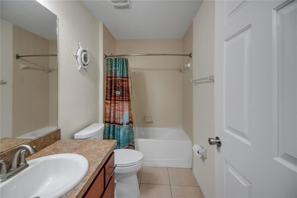 For Sale: $307,000 (4 beds, 2 baths, 1642 Square Feet)