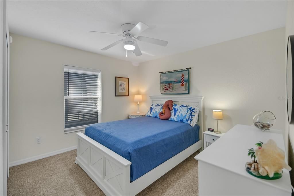 For Sale: $307,000 (4 beds, 2 baths, 1642 Square Feet)