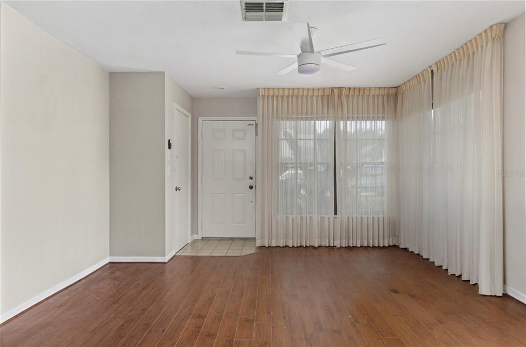For Sale: $424,900 (3 beds, 2 baths, 1521 Square Feet)