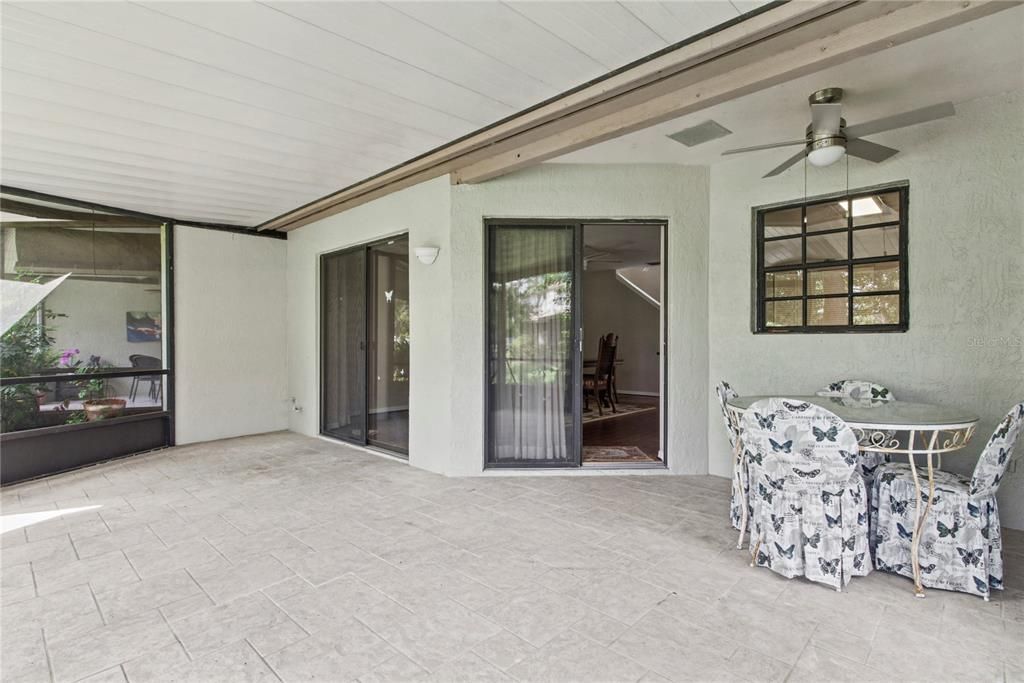 For Sale: $424,900 (3 beds, 2 baths, 1521 Square Feet)