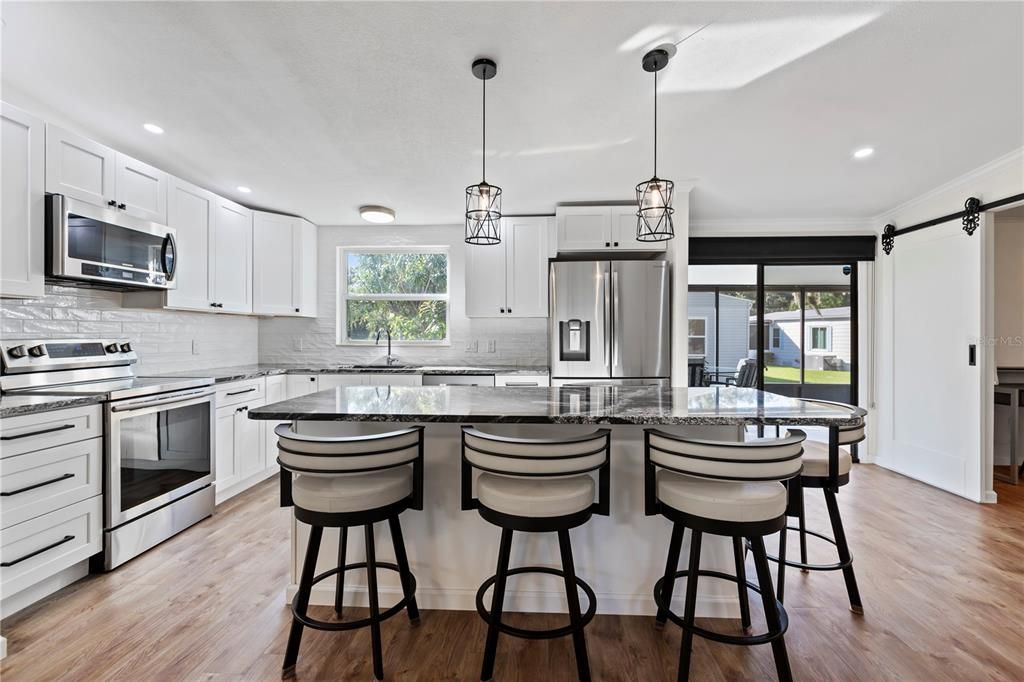 For Sale: $250,000 (2 beds, 2 baths, 1518 Square Feet)