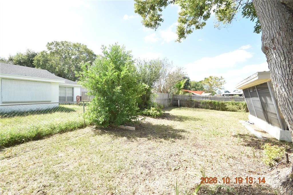 For Rent: $1,650 (2 beds, 1 baths, 1036 Square Feet)