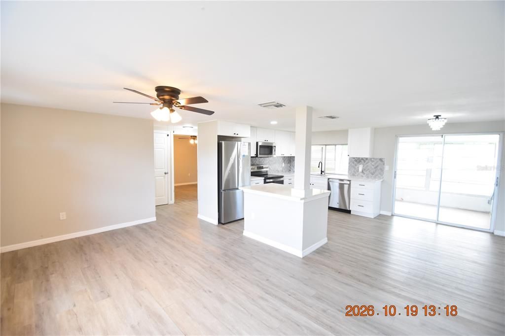 For Rent: $1,650 (2 beds, 1 baths, 1036 Square Feet)
