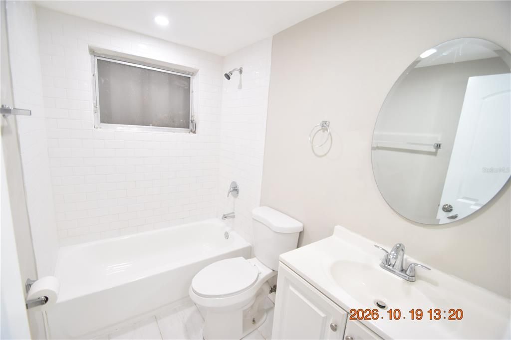 For Rent: $1,650 (2 beds, 1 baths, 1036 Square Feet)