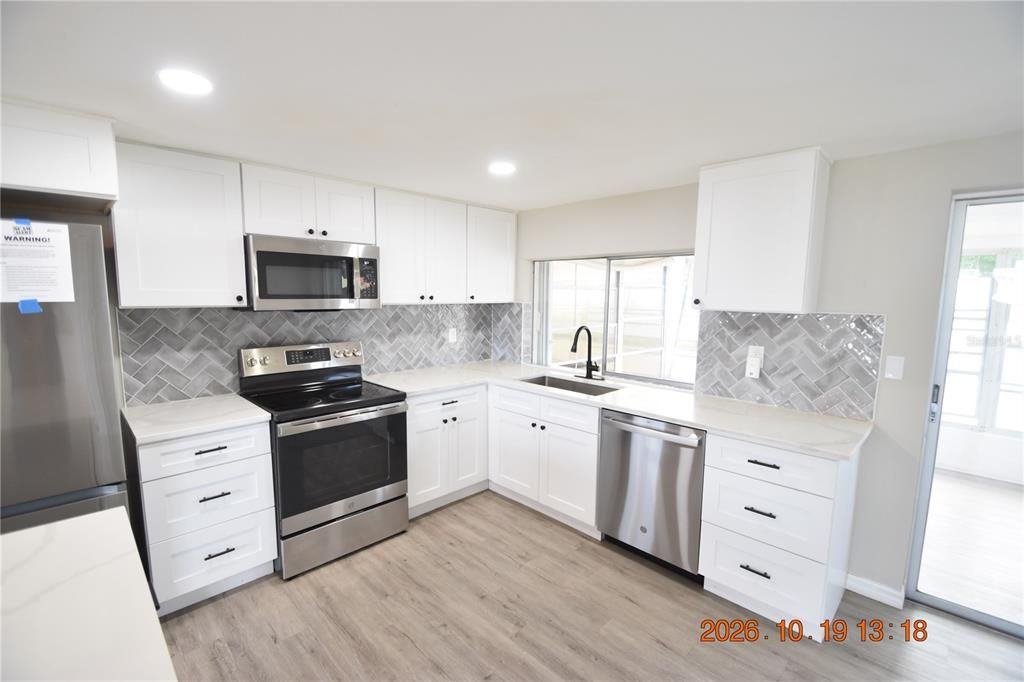 For Rent: $1,650 (2 beds, 1 baths, 1036 Square Feet)