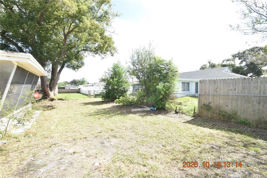 For Rent: $1,650 (2 beds, 1 baths, 1036 Square Feet)