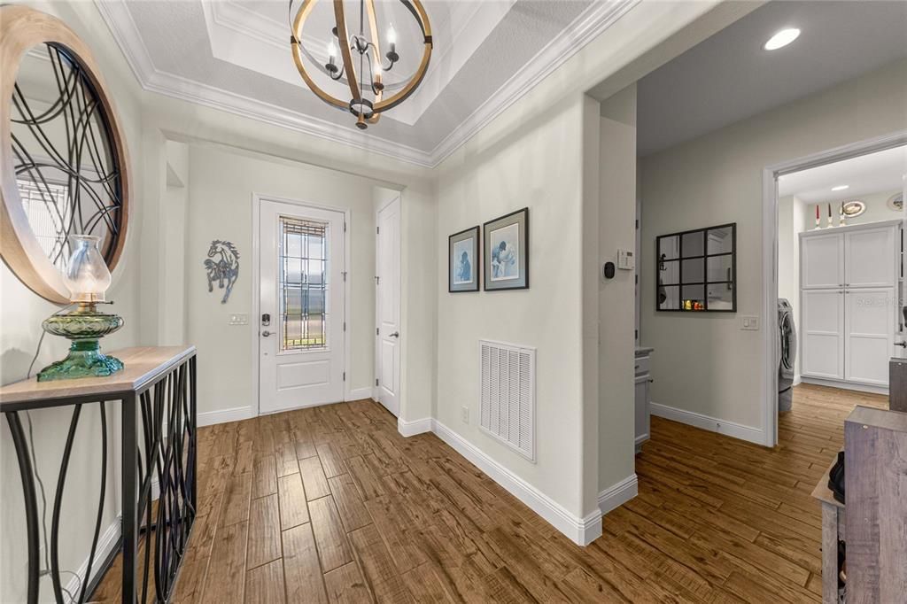 En Venta: $699,000 (2 camas, 2 baños, 2566 Pies cuadrados)