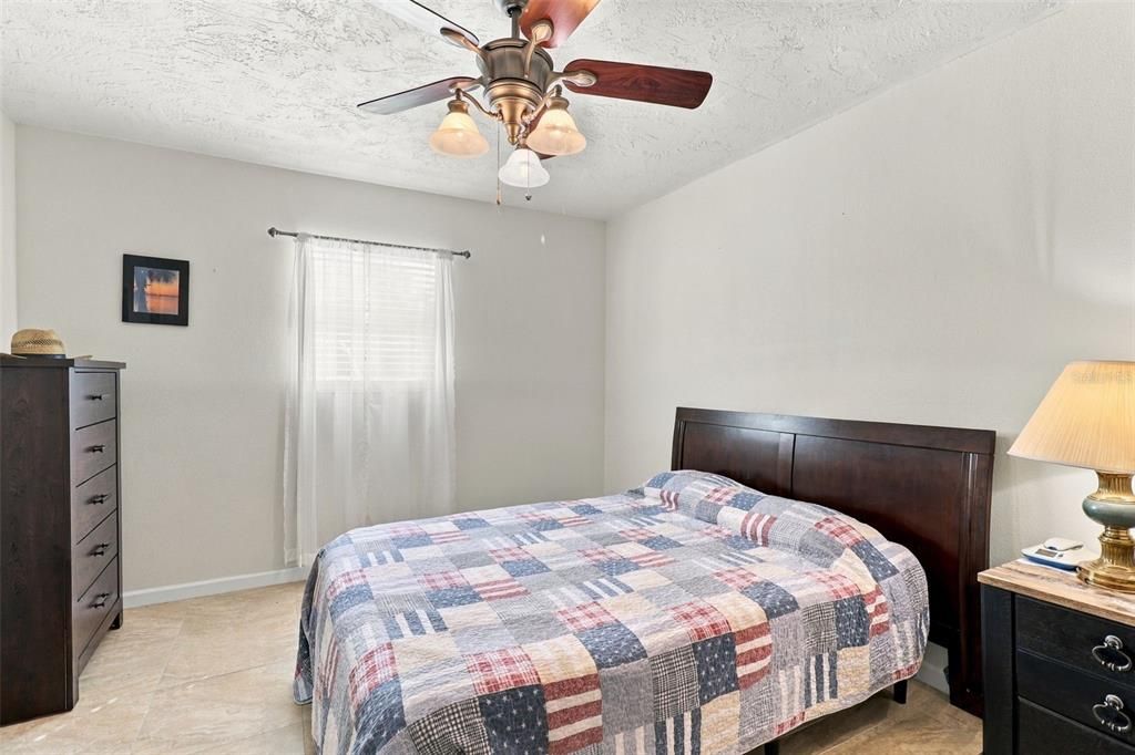 For Sale: $390,000 (3 beds, 2 baths, 1218 Square Feet)
