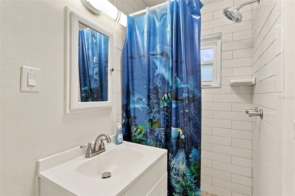 For Sale: $390,000 (3 beds, 2 baths, 1218 Square Feet)