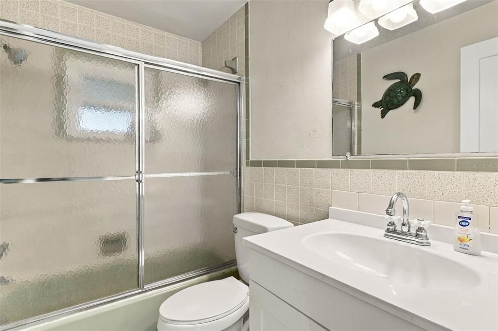 For Sale: $390,000 (3 beds, 2 baths, 1218 Square Feet)
