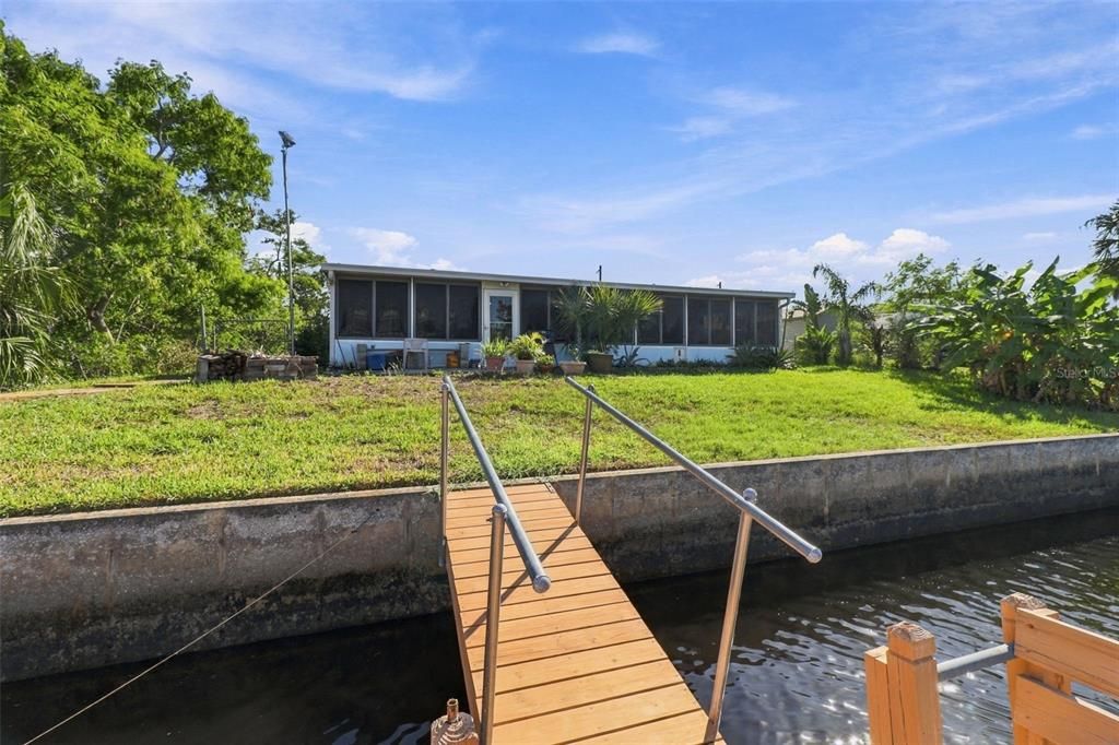 For Sale: $390,000 (3 beds, 2 baths, 1218 Square Feet)