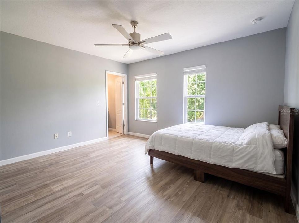 En Venta: $595,000 (4 camas, 3 baños, 2852 Pies cuadrados)