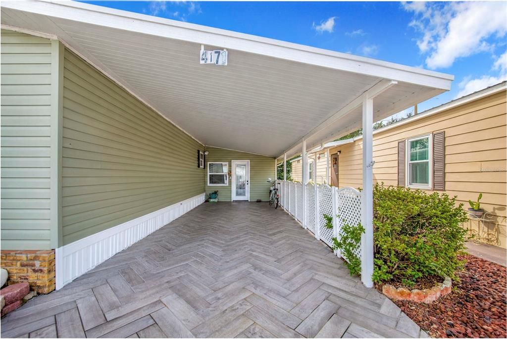 For Sale: $190,000 (3 beds, 3 baths, 1464 Square Feet)