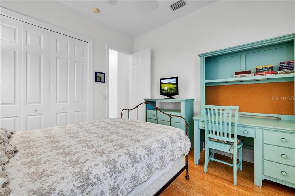 For Sale: $279,900 (3 beds, 2 baths, 1618 Square Feet)