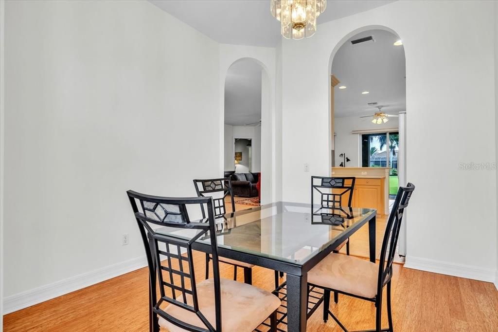 For Sale: $279,900 (3 beds, 2 baths, 1618 Square Feet)