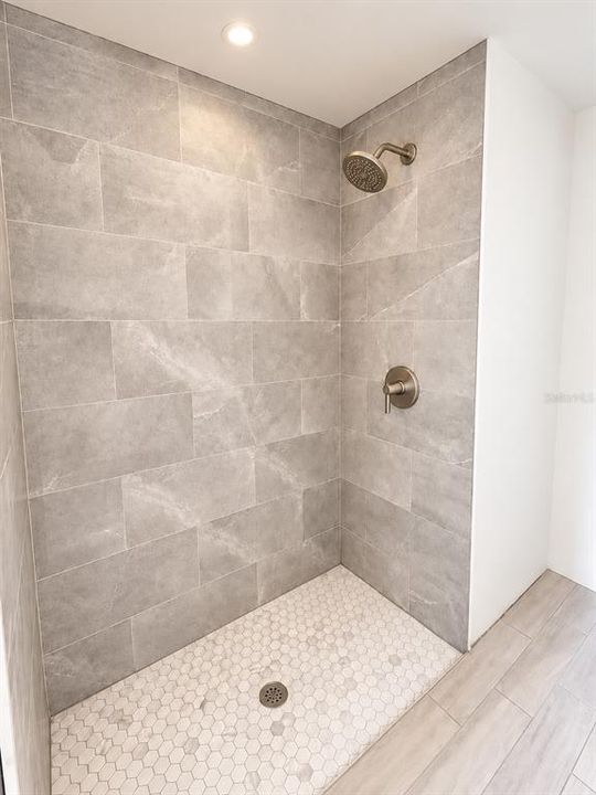 For Sale: $245,000 (3 beds, 2 baths, 1173 Square Feet)