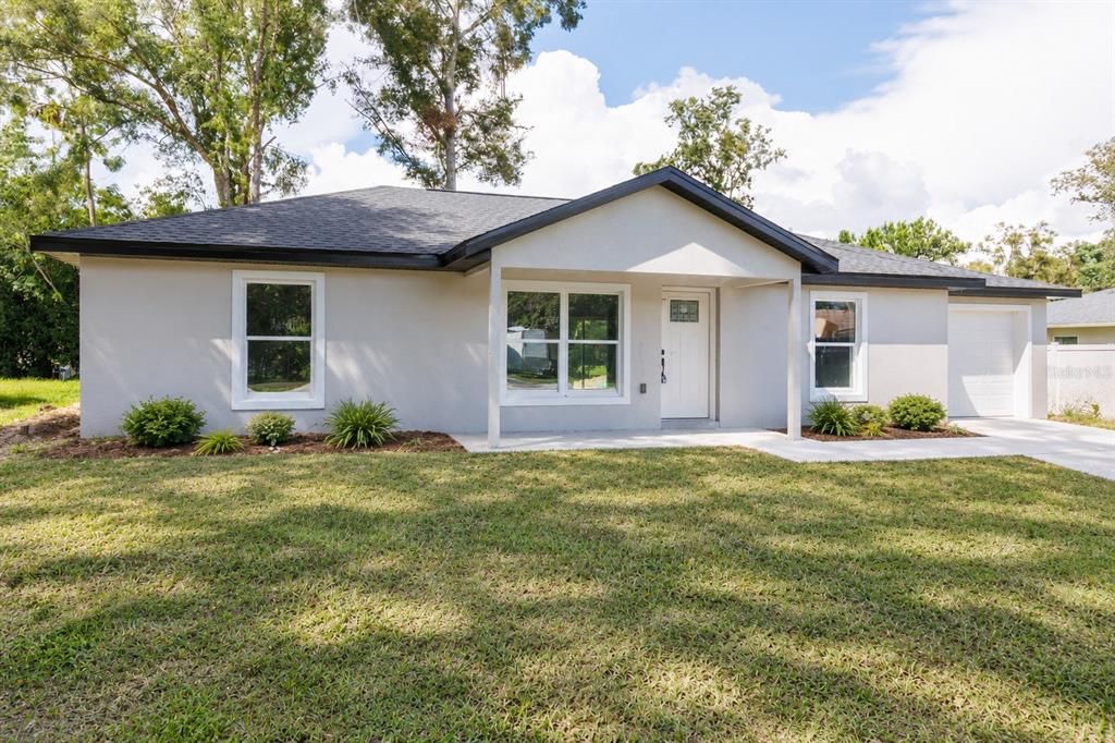 For Sale: $245,000 (3 beds, 2 baths, 1173 Square Feet)