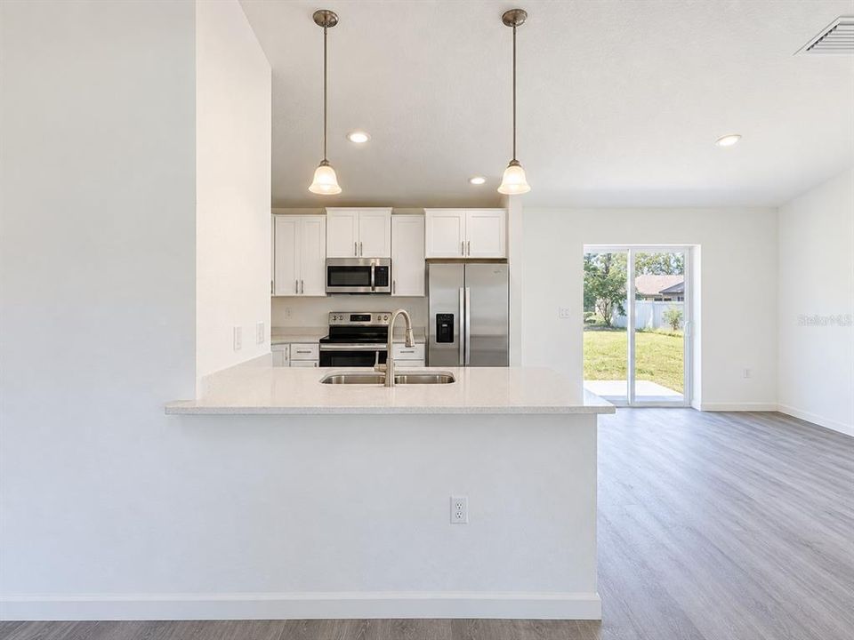 For Sale: $245,000 (3 beds, 2 baths, 1173 Square Feet)