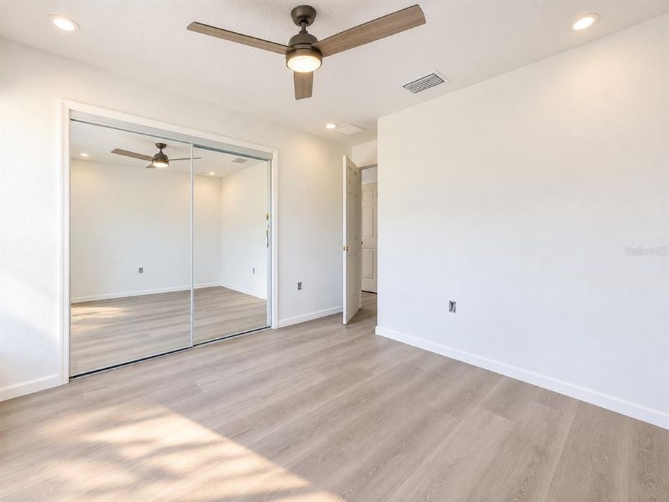 For Sale: $245,000 (3 beds, 2 baths, 1173 Square Feet)