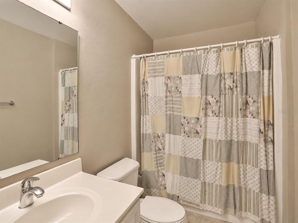 For Rent: $1,900 (3 beds, 2 baths, 1498 Square Feet)