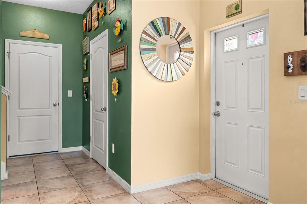 For Sale: $259,999 (3 beds, 2 baths, 1880 Square Feet)