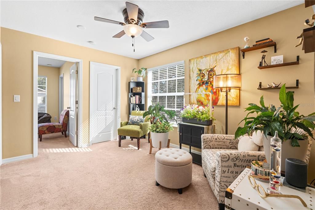 For Sale: $259,999 (3 beds, 2 baths, 1880 Square Feet)