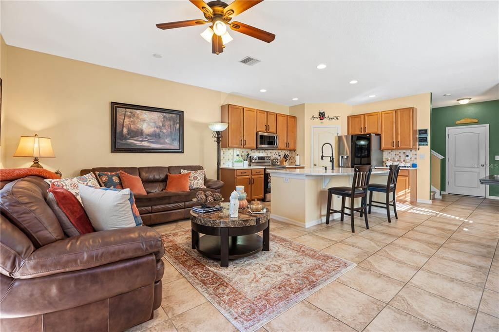 For Sale: $259,999 (3 beds, 2 baths, 1880 Square Feet)