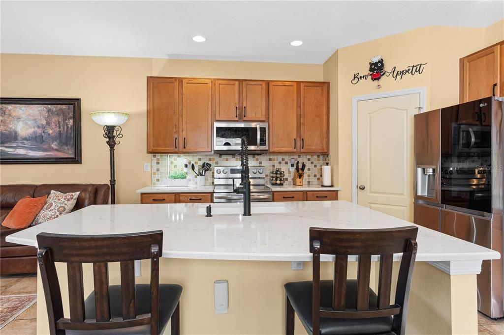 For Sale: $259,999 (3 beds, 2 baths, 1880 Square Feet)