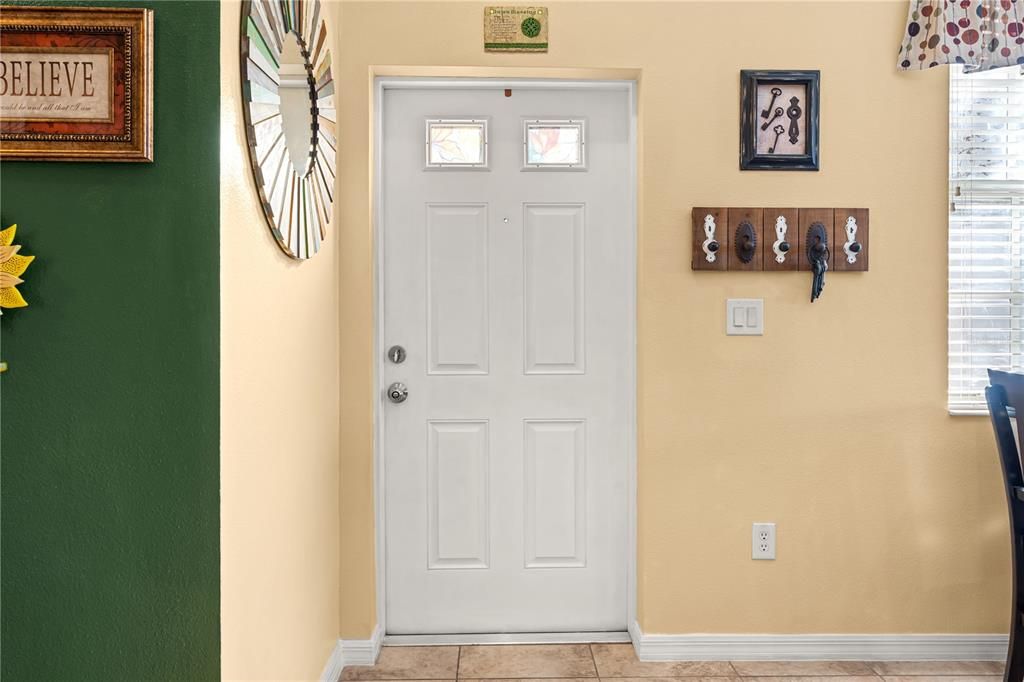 For Sale: $259,999 (3 beds, 2 baths, 1880 Square Feet)