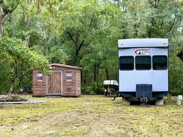 На продажу: $89,900 (1.02 acres)