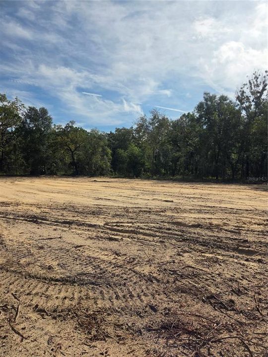 На продажу: $65,000 (0.60 acres)