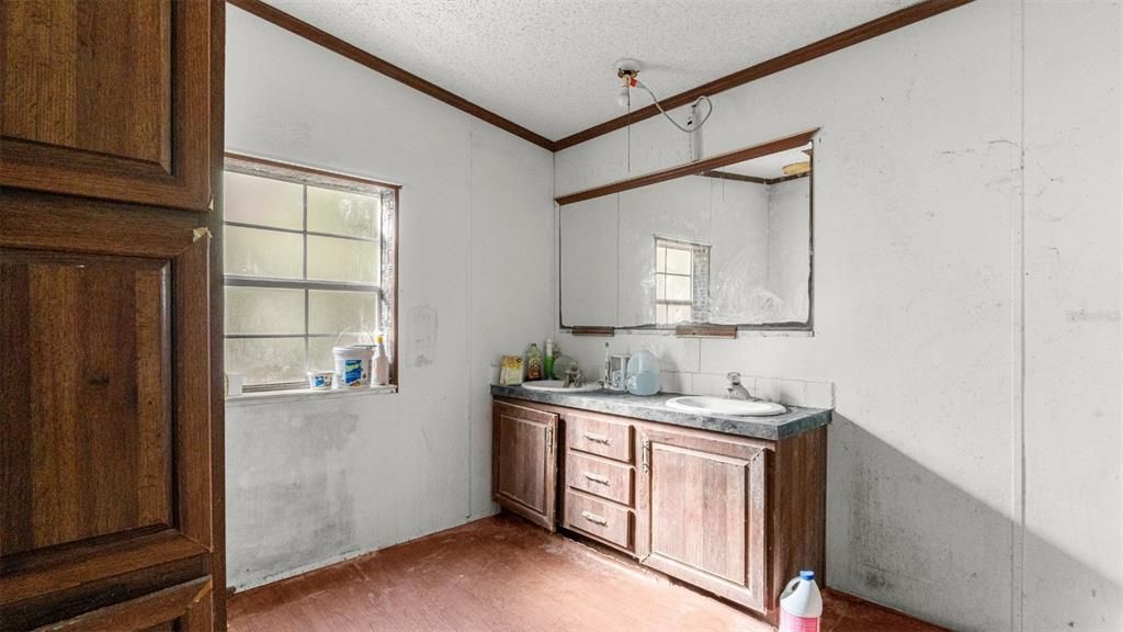 En Venta: $164,900 (3 camas, 2 baños, 1620 Pies cuadrados)